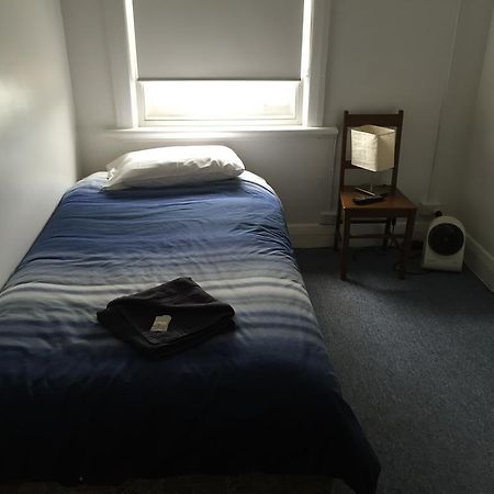 Crown Inn Hotel Kingston Se Екстериор снимка