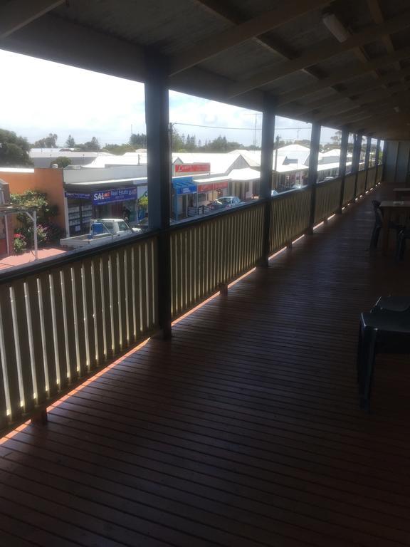 Crown Inn Hotel Kingston Se Екстериор снимка