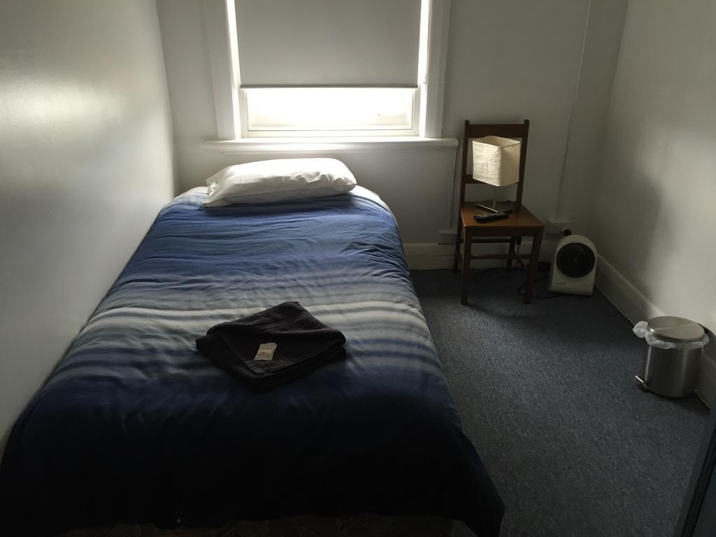 Crown Inn Hotel Kingston Se Екстериор снимка