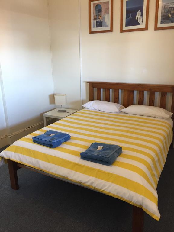 Crown Inn Hotel Kingston Se Екстериор снимка
