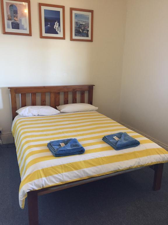 Crown Inn Hotel Kingston Se Екстериор снимка