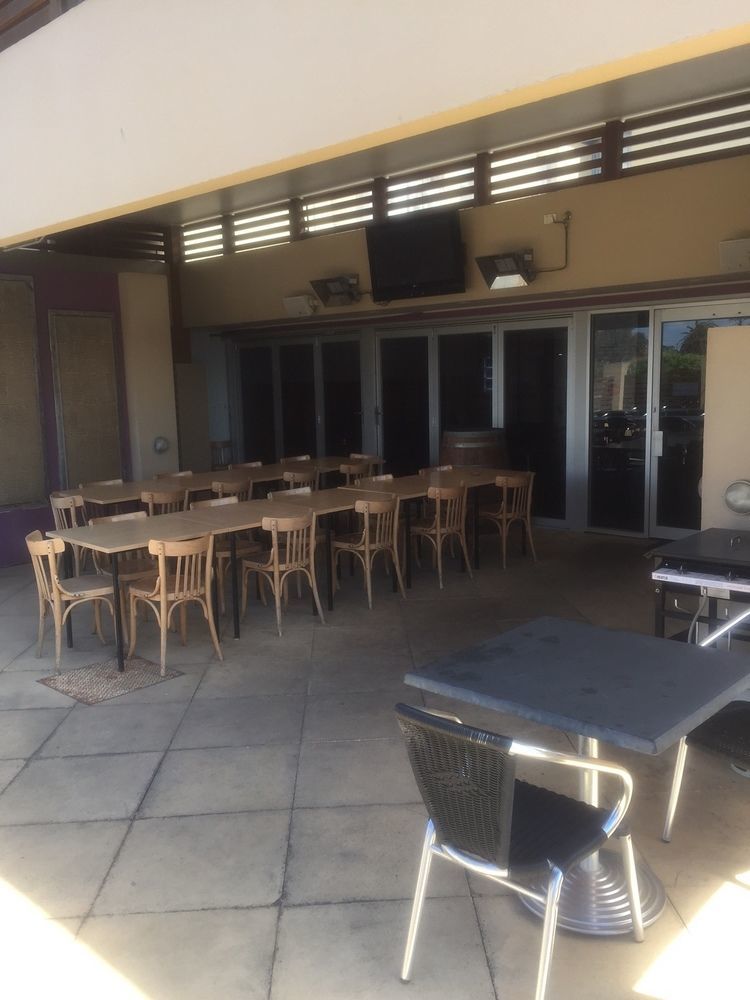 Crown Inn Hotel Kingston Se Екстериор снимка